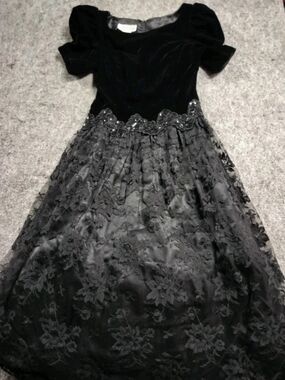 Vintage Scott McClintock Formal Dress Black Velvet Flocked & Lace Taffeta size 4